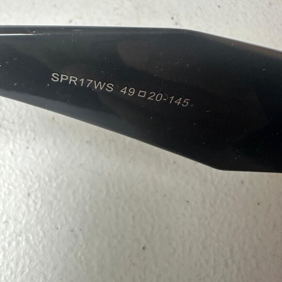 Black prada sunglasses - Picture 3 of 4